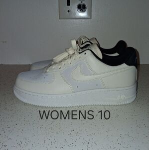 PRICE IS FIRM!!! WOMEN 10- NIKE AIR FORCE 1 LOW 07. COCONUT MILK. NEW NO BOX.